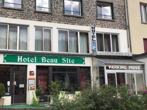 hôtel beau site devanture