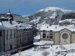 Thermes du Mont-Dore vus de l'hôtel Beau Site